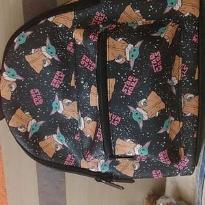Baby Yoda lougefly bag